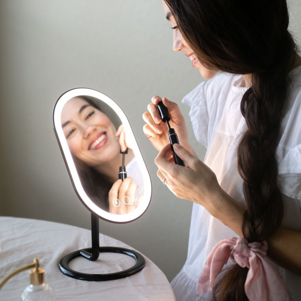 How to Look Pretty Without Makeup