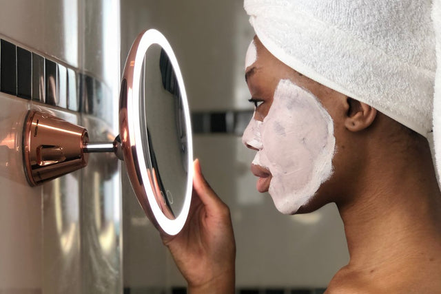 Uses of Concave Mirrors for Makeup and Grooming