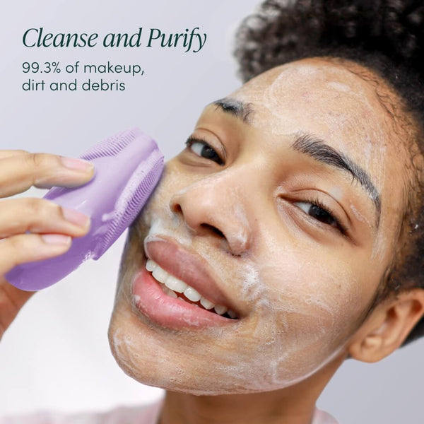 Isla in Pink cleansing a female model's face.